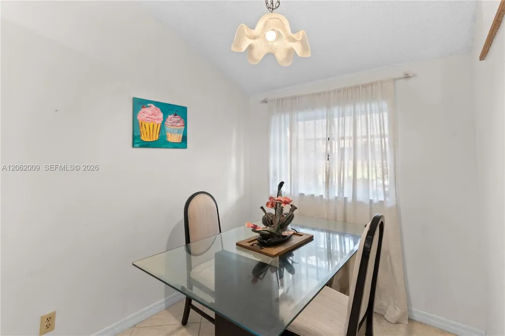 7640 NW 79th Ave #L6 Tamarac, FL 33321