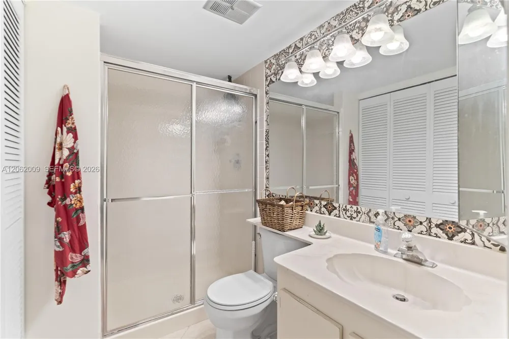 7640 NW 79th Ave #L6 Tamarac, FL 33321