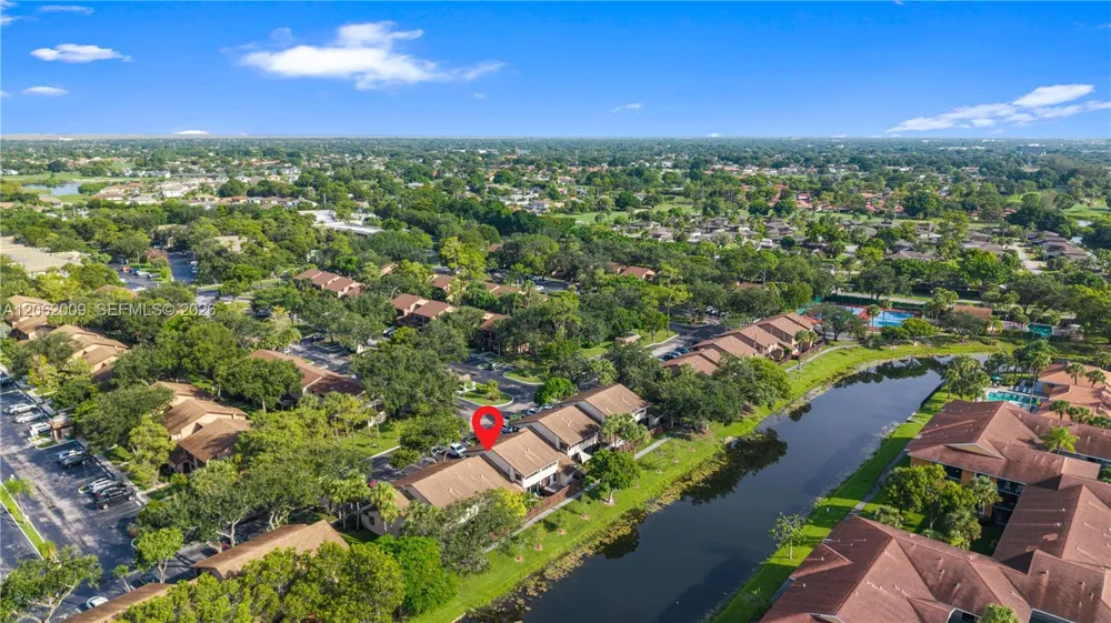 7640 NW 79th Ave #L6 Tamarac, FL 33321