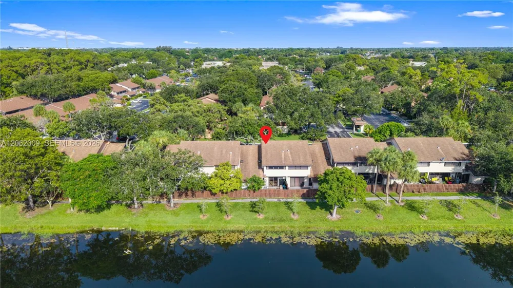 7640 NW 79th Ave #L6 Tamarac, FL 33321