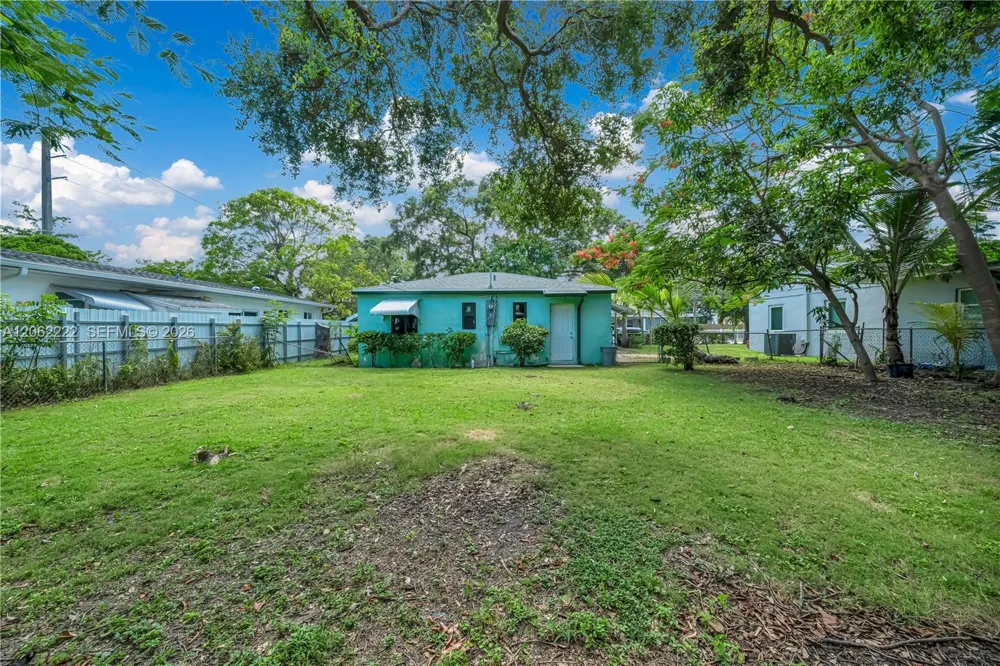 6531 SW 59th Ave South Miami, FL 33143
