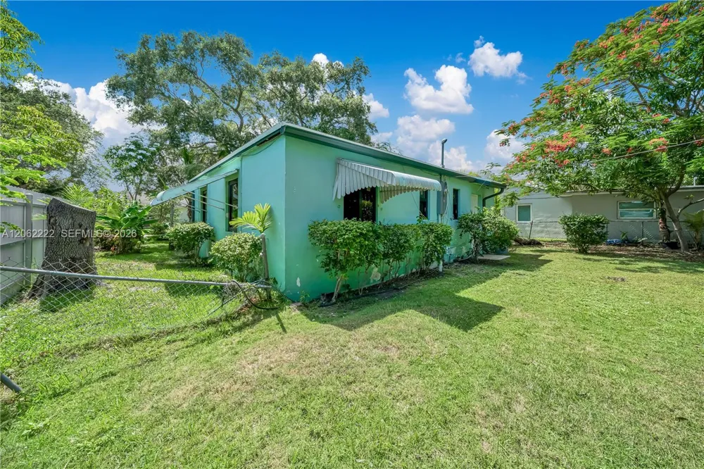 6531 SW 59th Ave South Miami, FL 33143