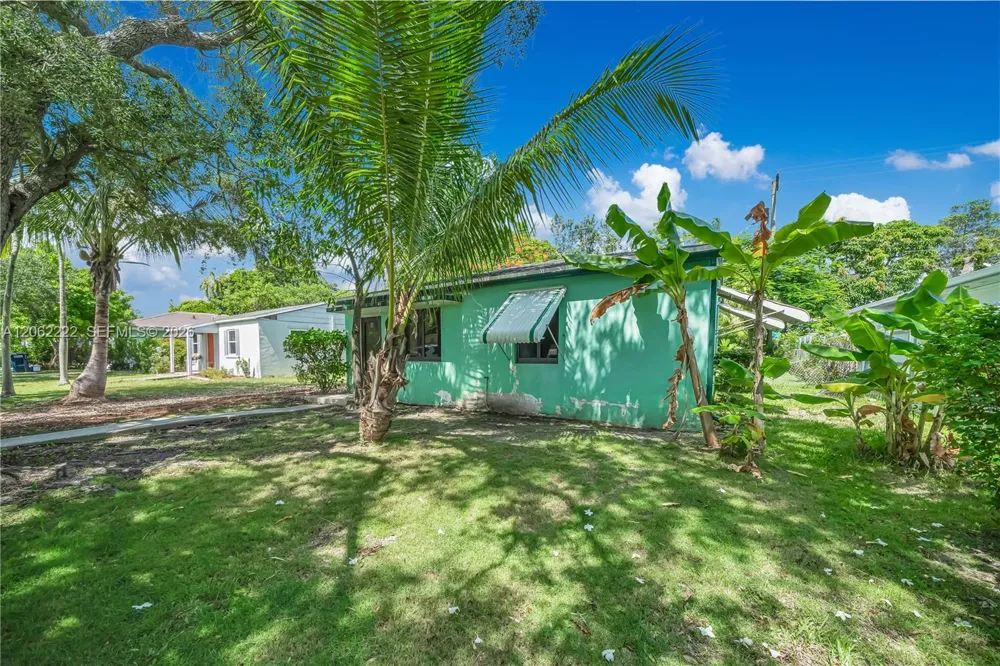 6531 SW 59th Ave South Miami, FL 33143