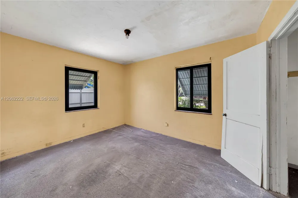 6531 SW 59th Ave South Miami, FL 33143