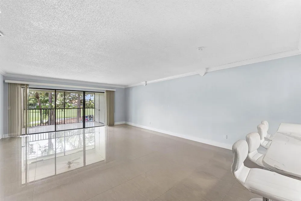 12926 Briarlake Drive #201 Palm Beach Gardens, FL 33418