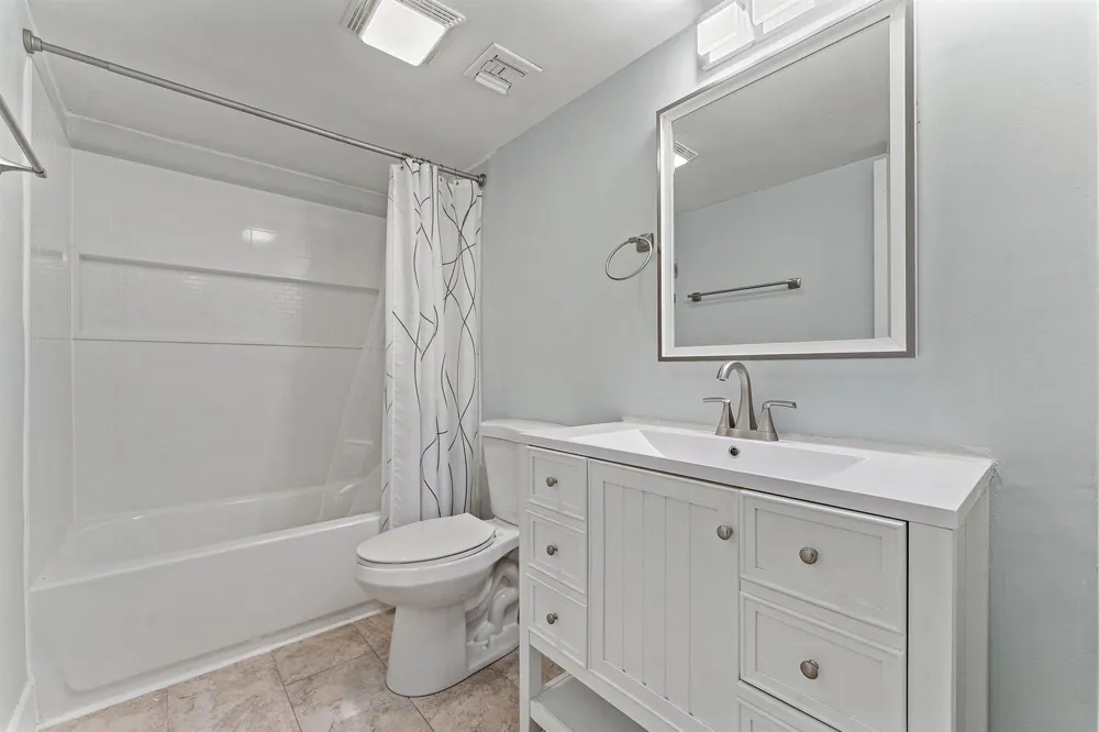 12926 Briarlake Drive #201 Palm Beach Gardens, FL 33418