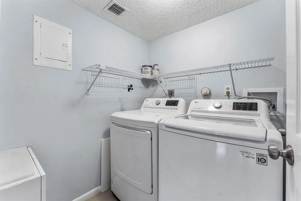 12926 Briarlake Drive #201 Palm Beach Gardens, FL 33418