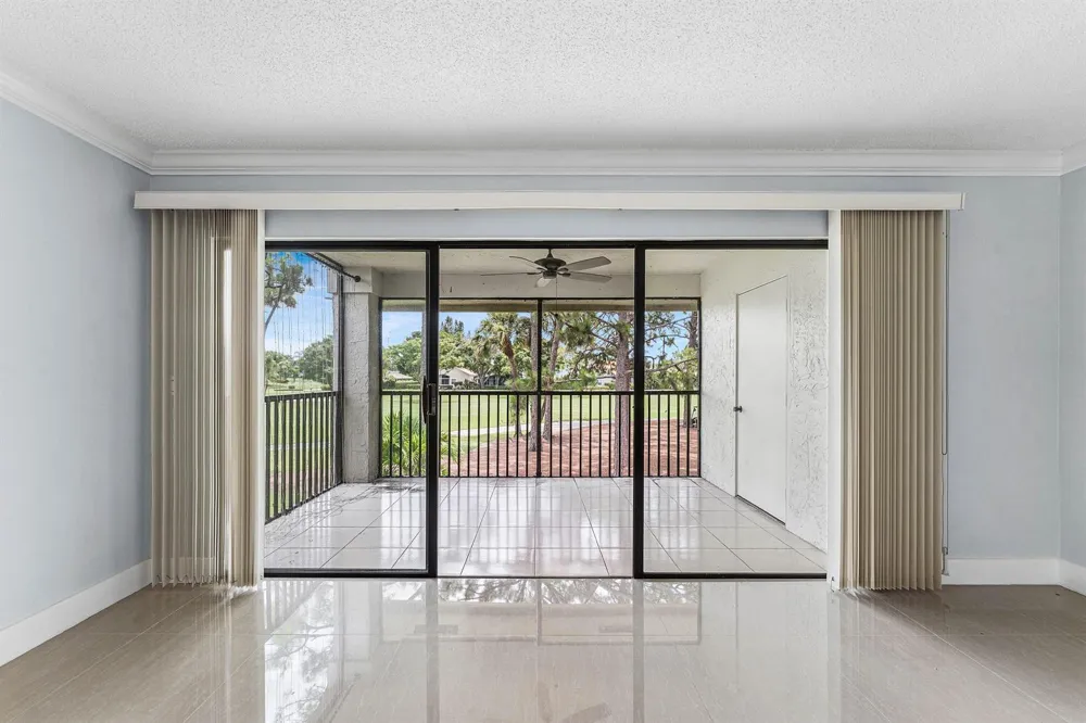 12926 Briarlake Drive #201 Palm Beach Gardens, FL 33418