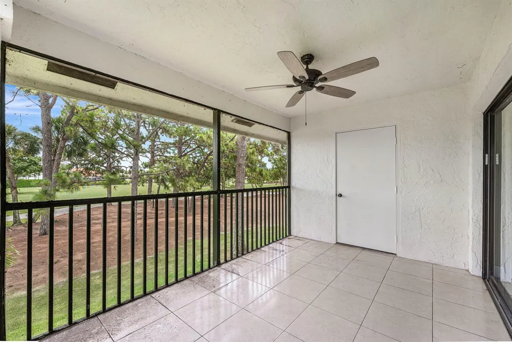12926 Briarlake Drive #201 Palm Beach Gardens, FL 33418