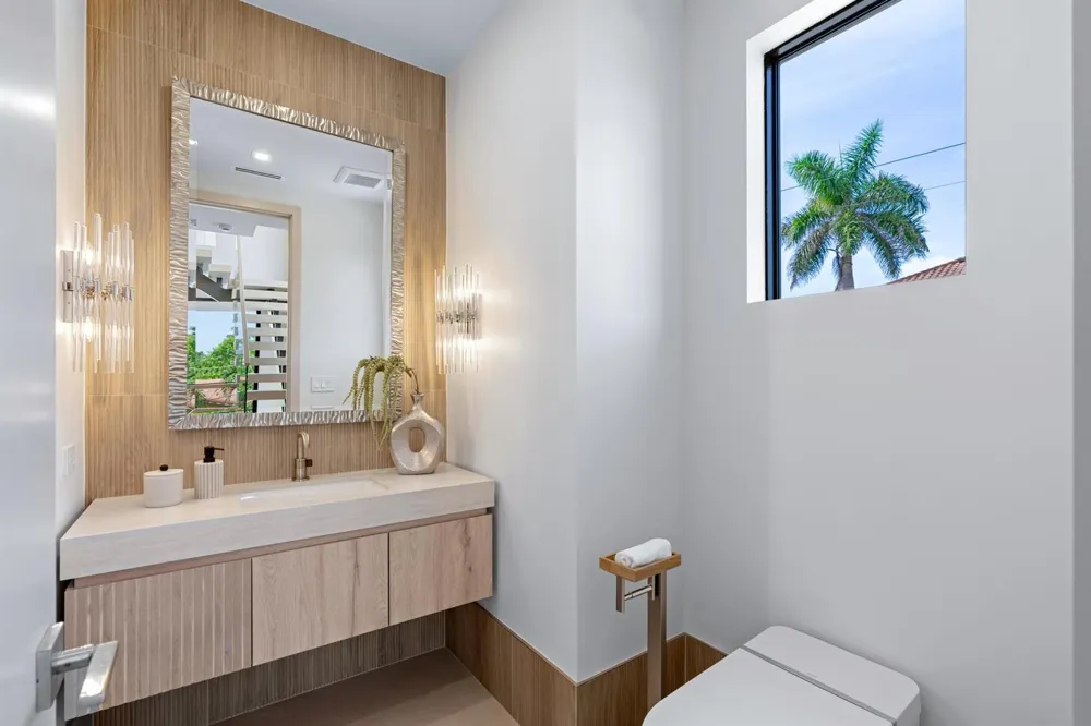 3099 Banyan Road #B Boca Raton, FL 33432
