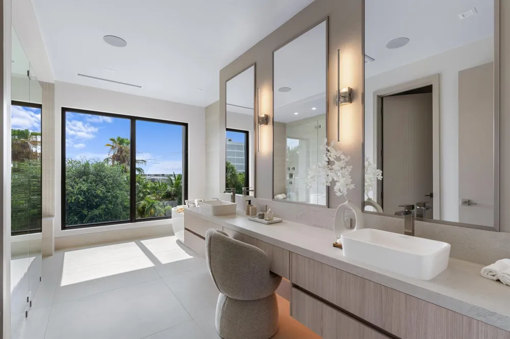 3099 Banyan Road #B Boca Raton, FL 33432