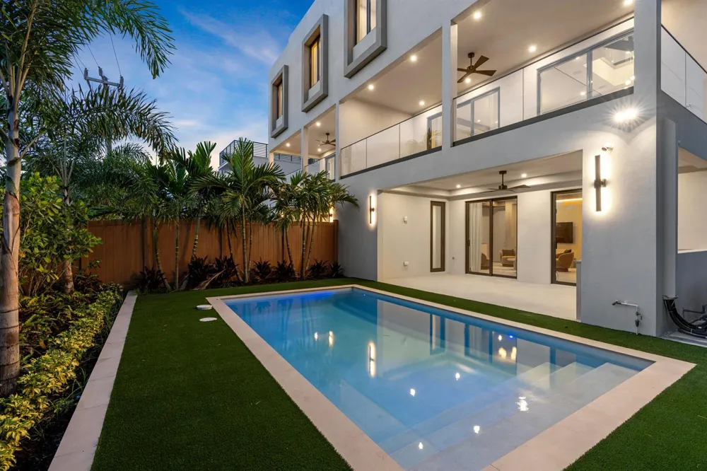 3099 Banyan Road #B Boca Raton, FL 33432