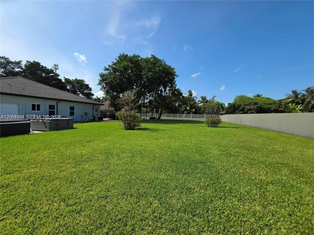 17575 SW 280 TH ST Homestead, FL 33031