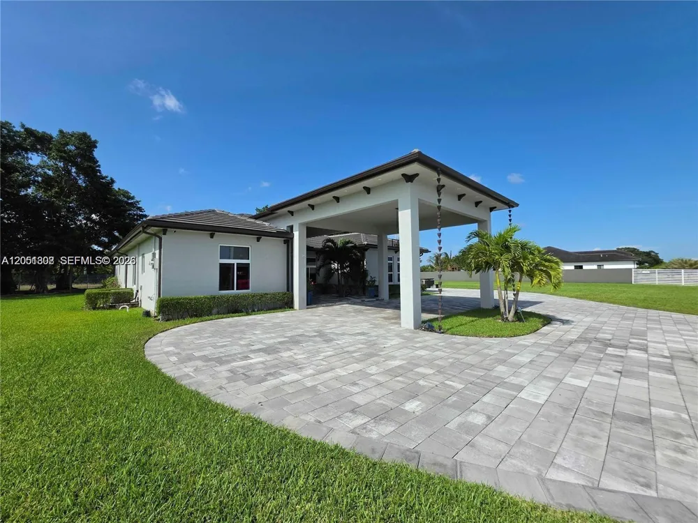 17575 SW 280 TH ST Homestead, FL 33031