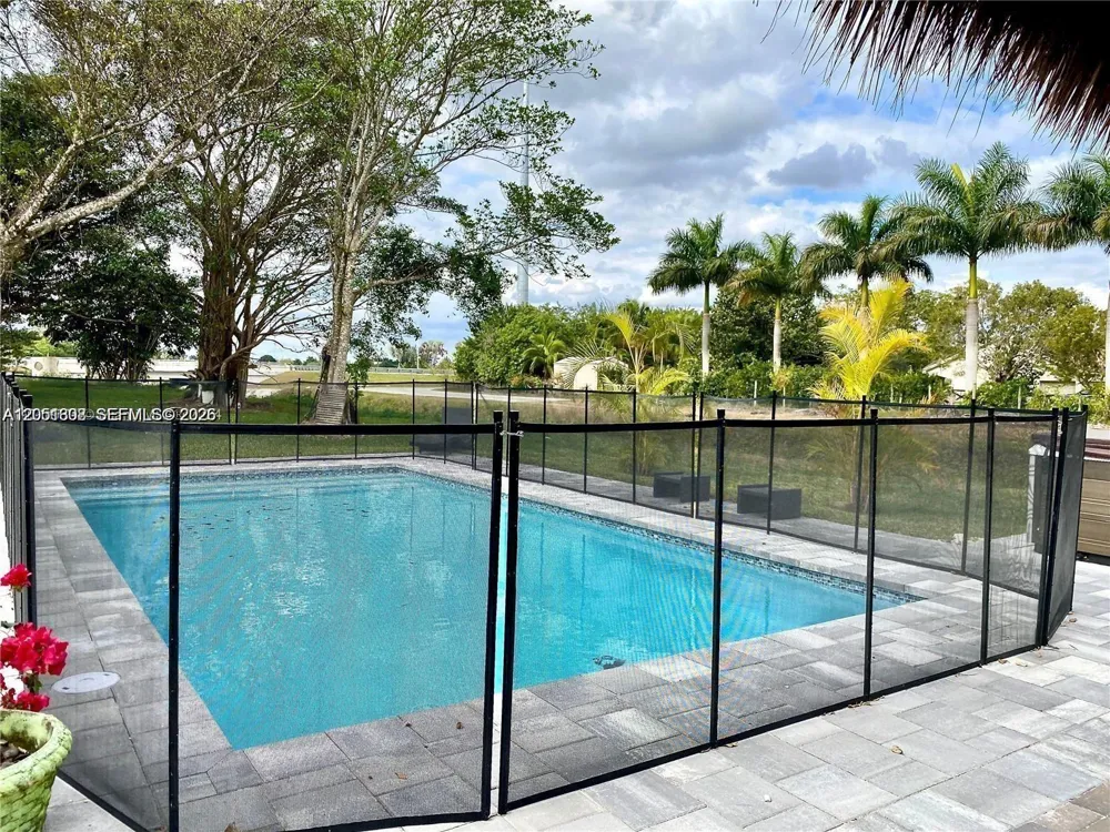 17575 SW 280 TH ST Homestead, FL 33031