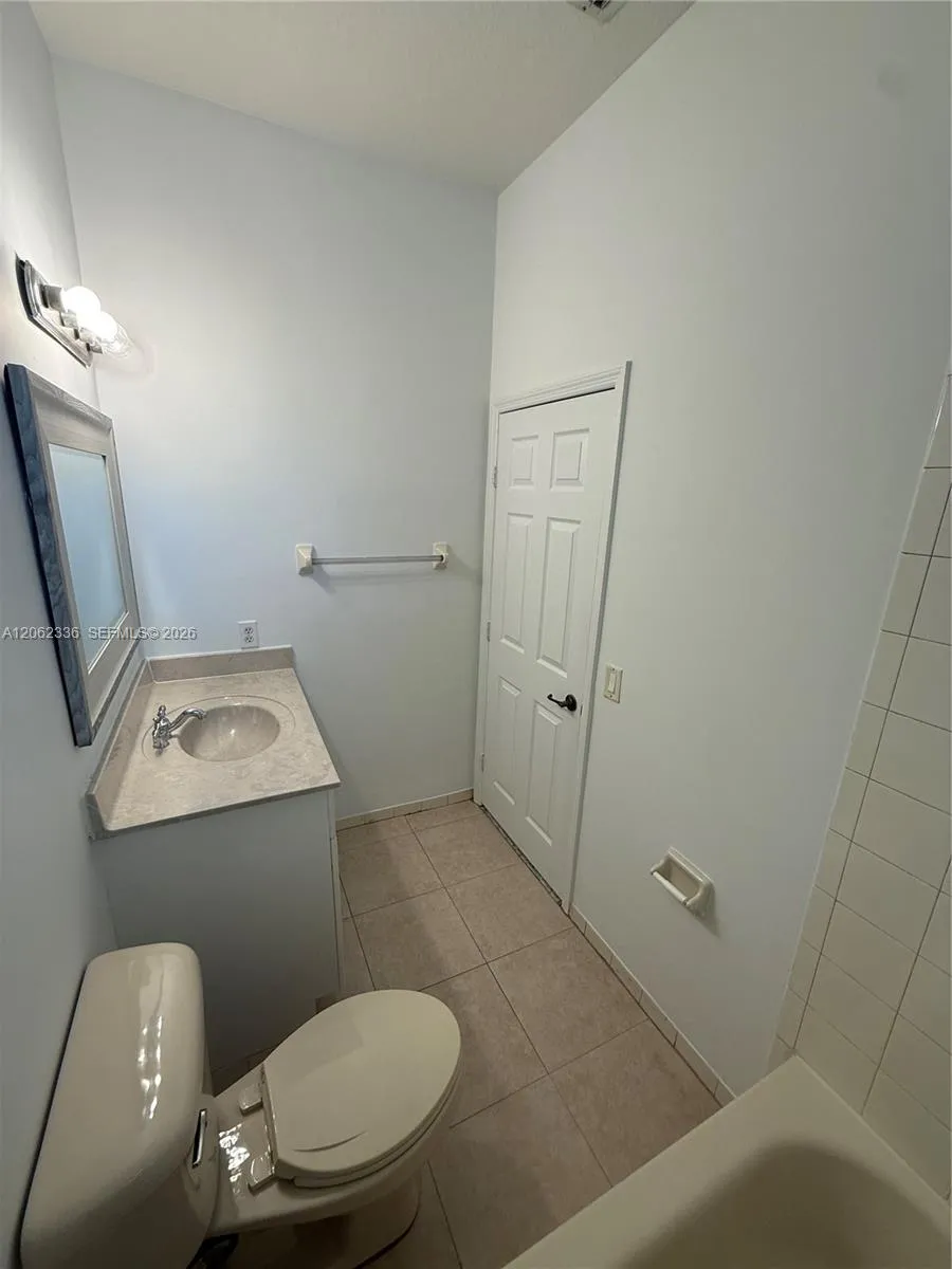 14025 SW 49th St #10 Miramar, FL 33027