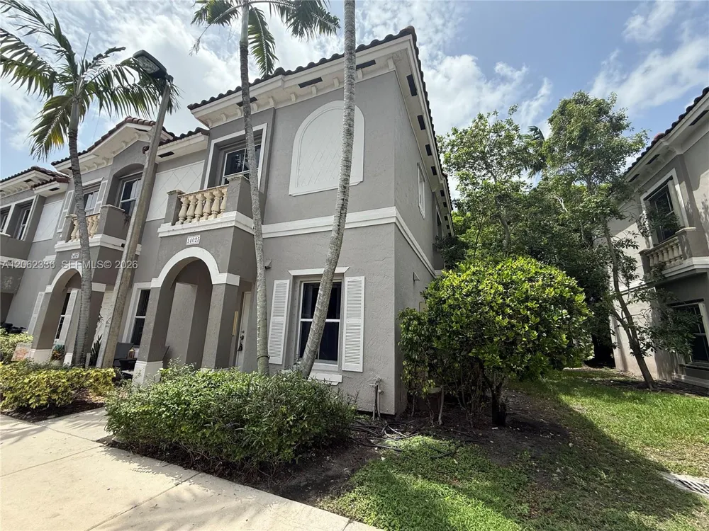 14025 SW 49th St #10 Miramar, FL 33027