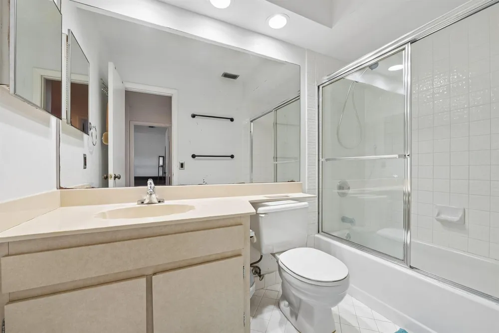 15615 SW 54th Street Miami, FL 33185