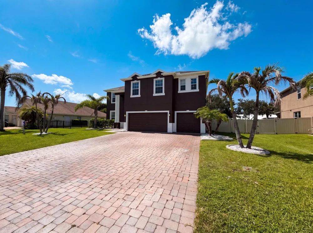 5845 Wyndham Manor Vero Beach, FL 32967