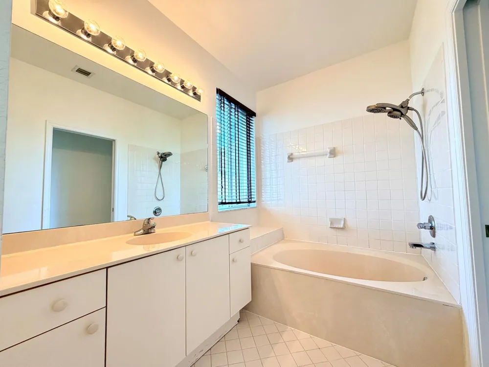 673 CONSERVATION DRIVE Weston, FL 33327