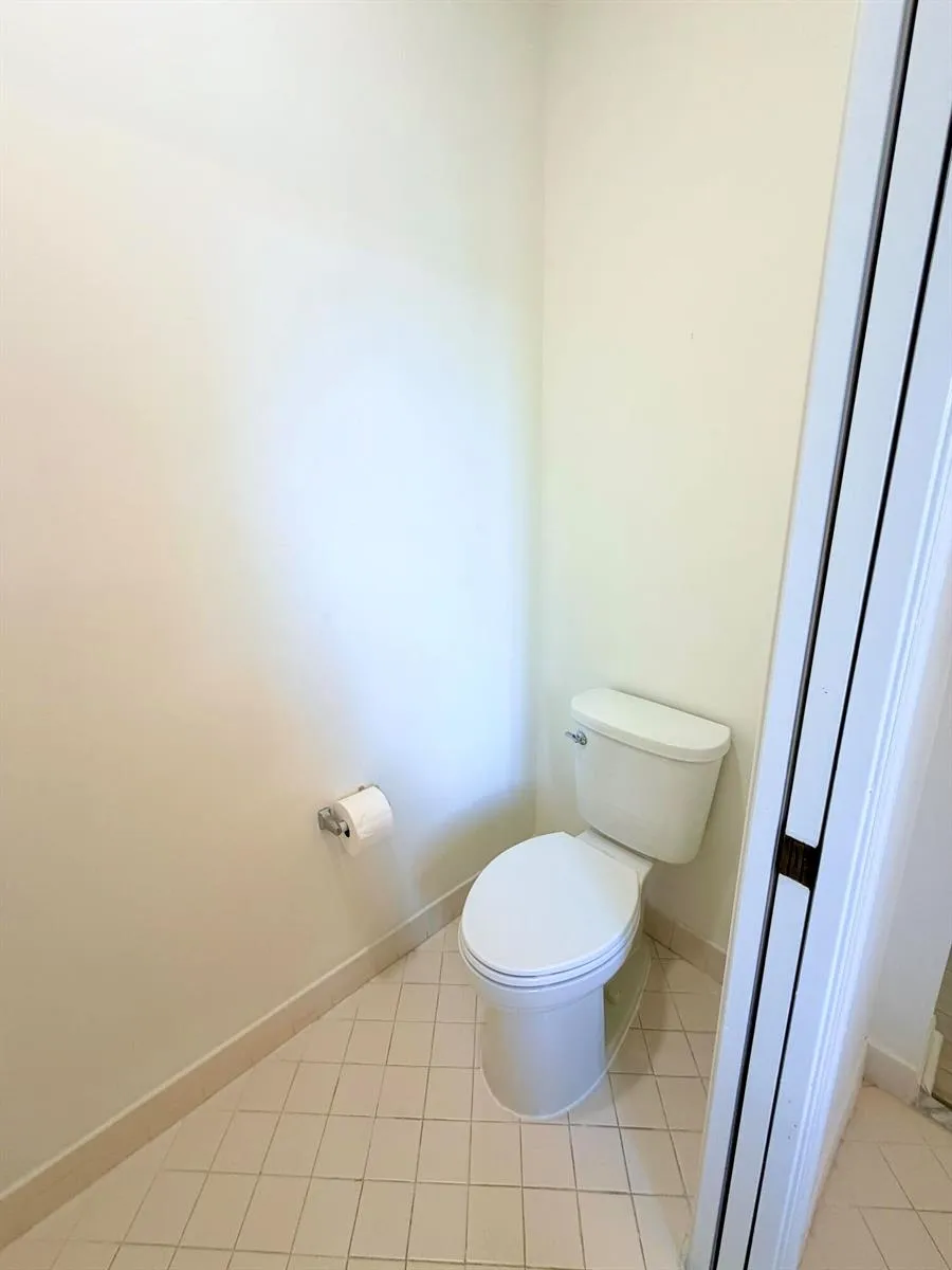 673 CONSERVATION DRIVE Weston, FL 33327