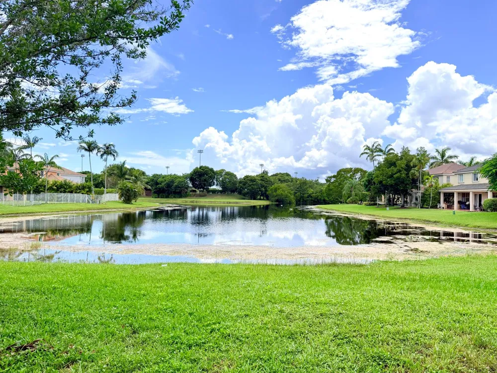 673 CONSERVATION DRIVE Weston, FL 33327