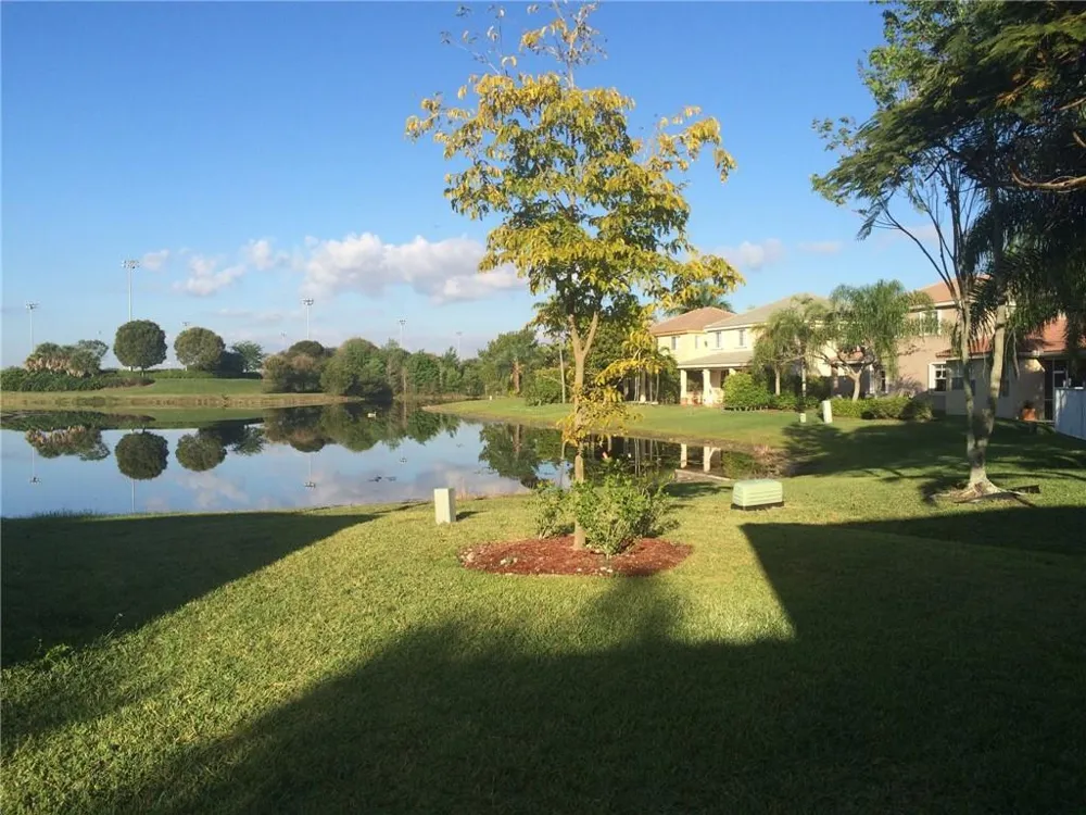 673 CONSERVATION DRIVE Weston, FL 33327