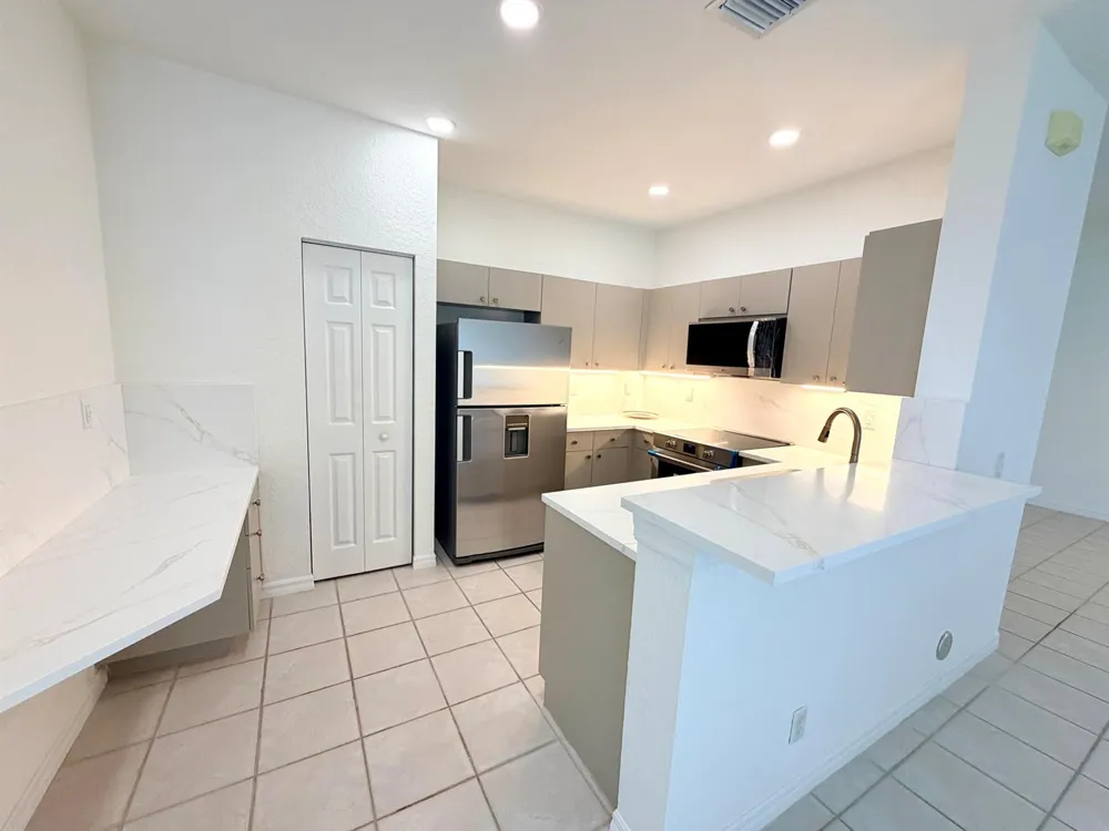 673 CONSERVATION DRIVE Weston, FL 33327