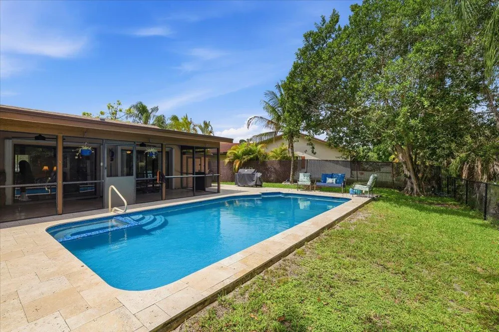 7041 NW 23RD STREET Margate, FL 33063