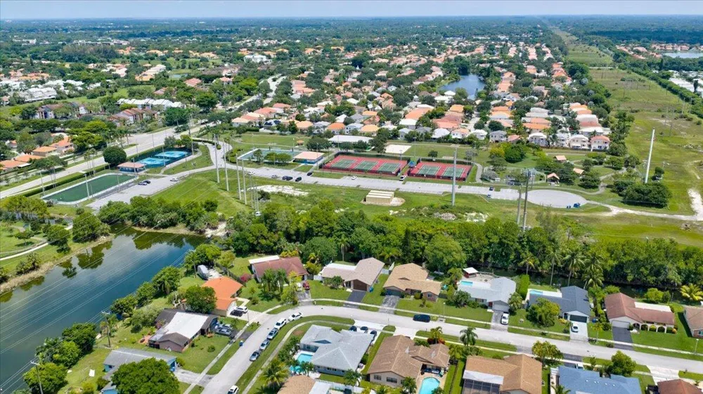 7041 NW 23RD STREET Margate, FL 33063