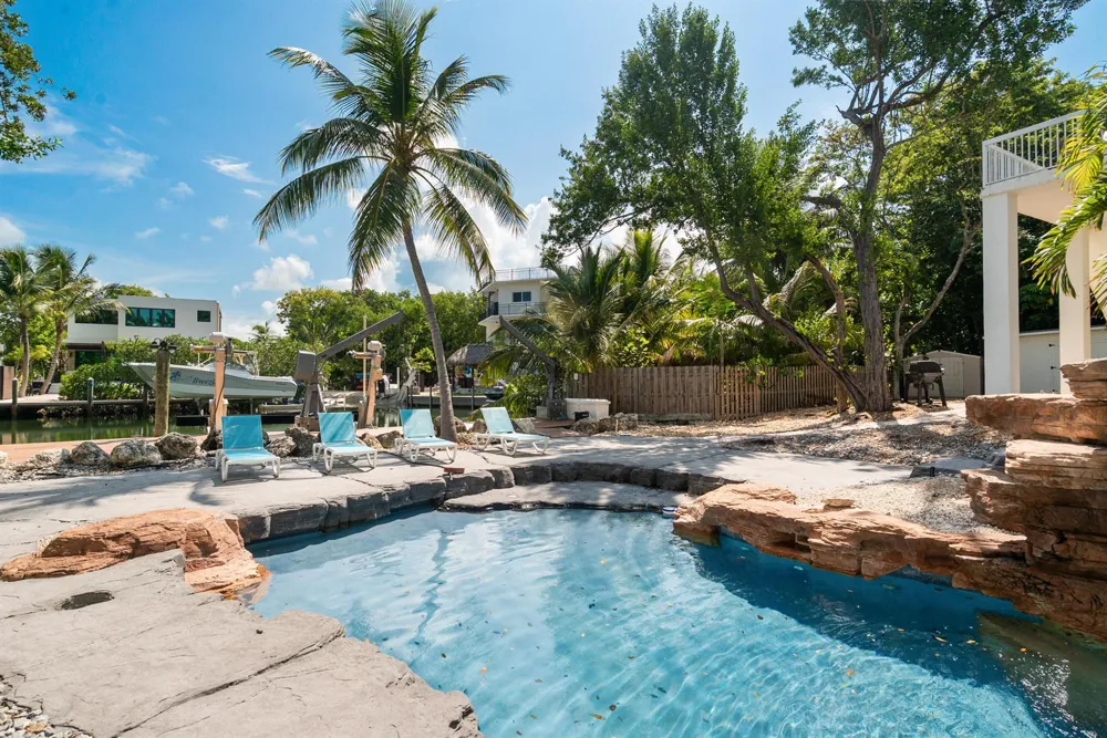 168 INDIAN MOUND TRAIL Tavernier, FL 33070