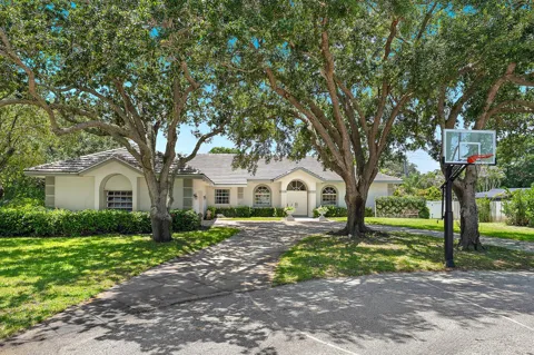 3 SE Loggerhead Lane