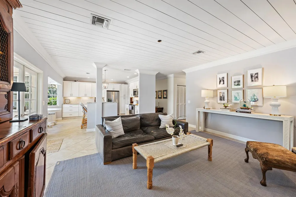 3 SE Loggerhead Lane Tequesta, FL 33469