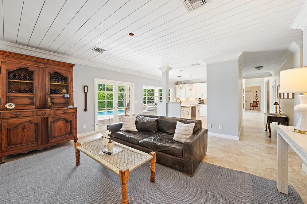 3 SE Loggerhead Lane Tequesta, FL 33469