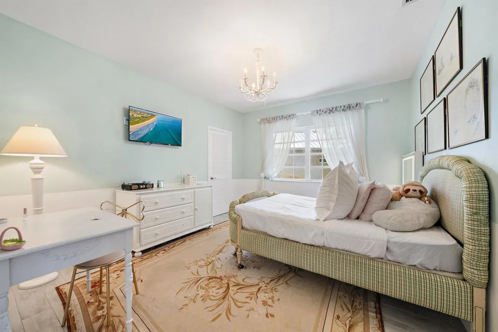 3 SE Loggerhead Lane Tequesta, FL 33469