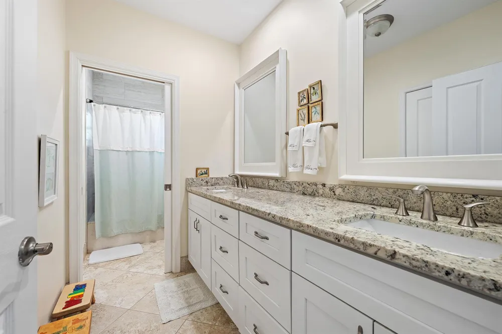 3 SE Loggerhead Lane Tequesta, FL 33469
