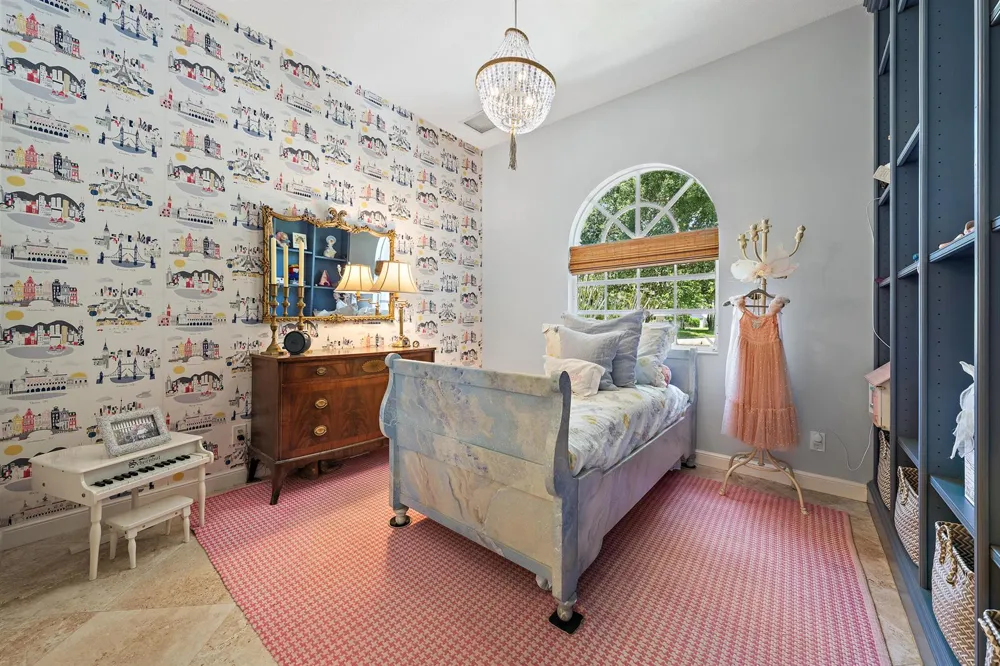 3 SE Loggerhead Lane Tequesta, FL 33469