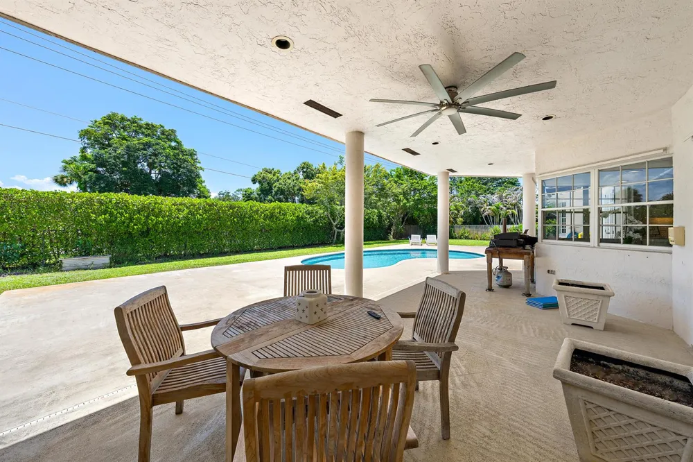 3 SE Loggerhead Lane Tequesta, FL 33469