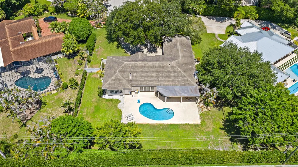 3 SE Loggerhead Lane Tequesta, FL 33469