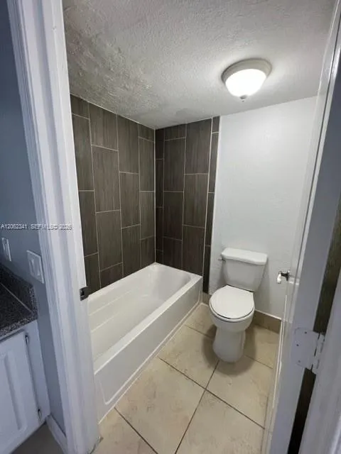 4400 W 16th Ave #432 Hialeah, FL 33012