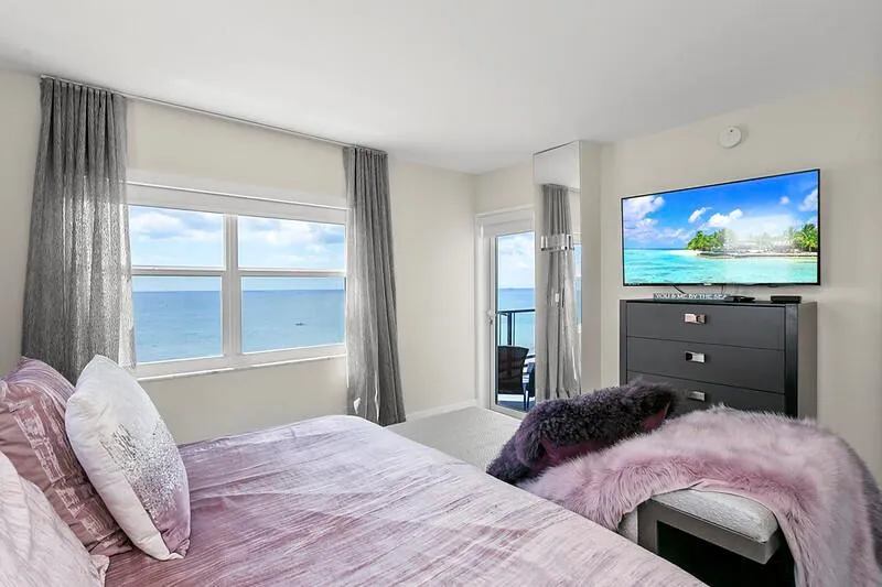 1500 S OCEAN BOULEVARD #1404 Lauderdale By The Sea, FL 33062