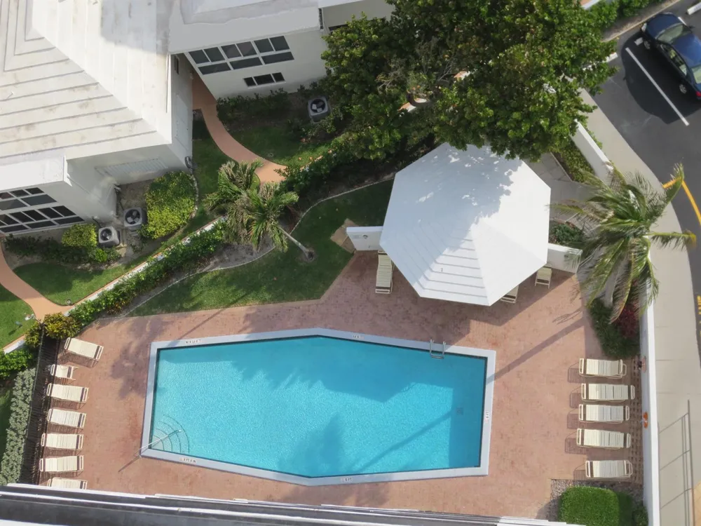 1500 S OCEAN BOULEVARD #1404 Lauderdale By The Sea, FL 33062