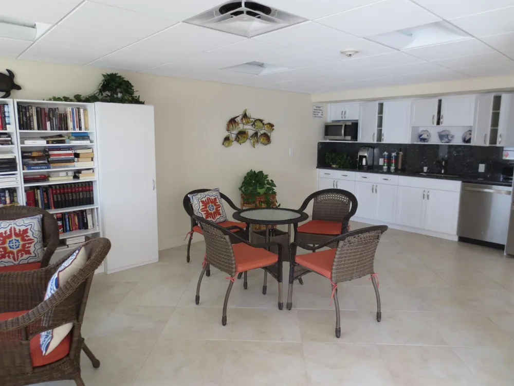 1500 S OCEAN BOULEVARD #1404 Lauderdale By The Sea, FL 33062