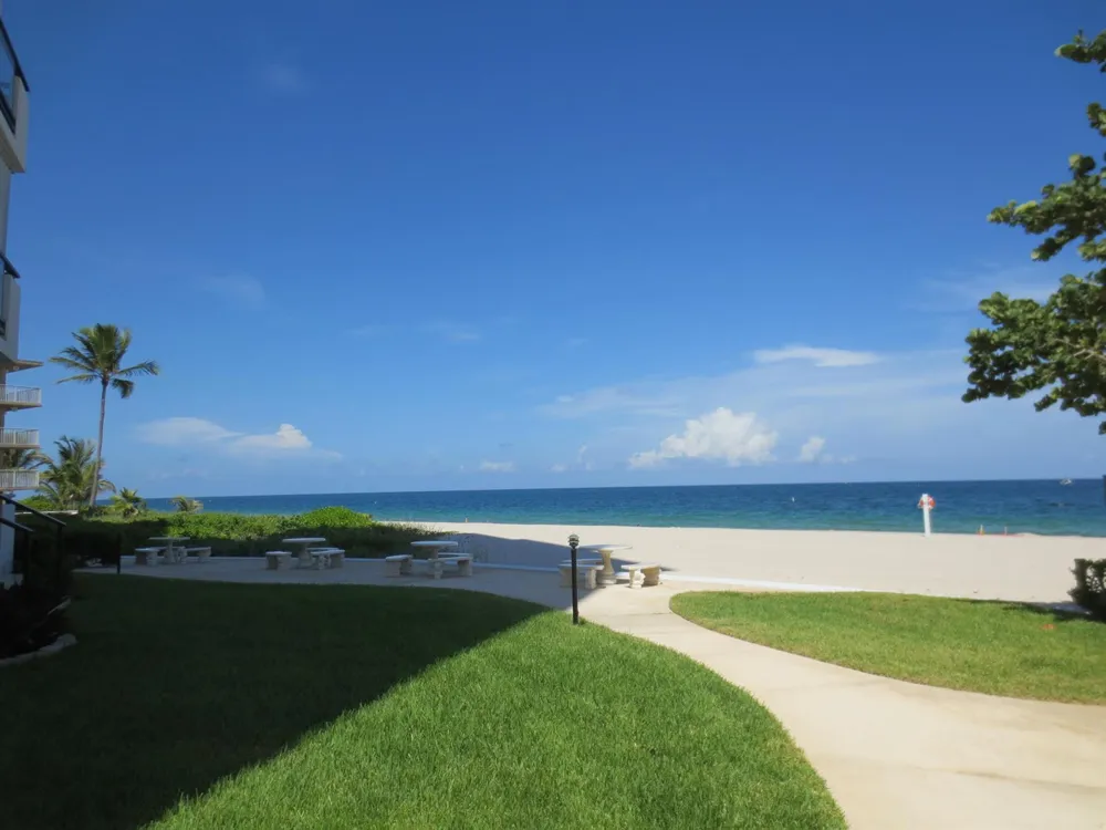 1500 S OCEAN BOULEVARD #1404 Lauderdale By The Sea, FL 33062