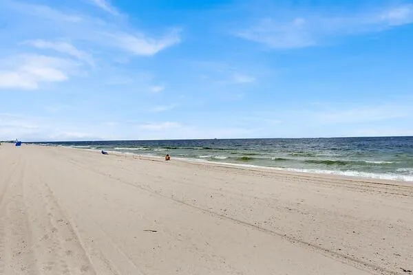 1500 S OCEAN BOULEVARD #1404 Lauderdale By The Sea, FL 33062