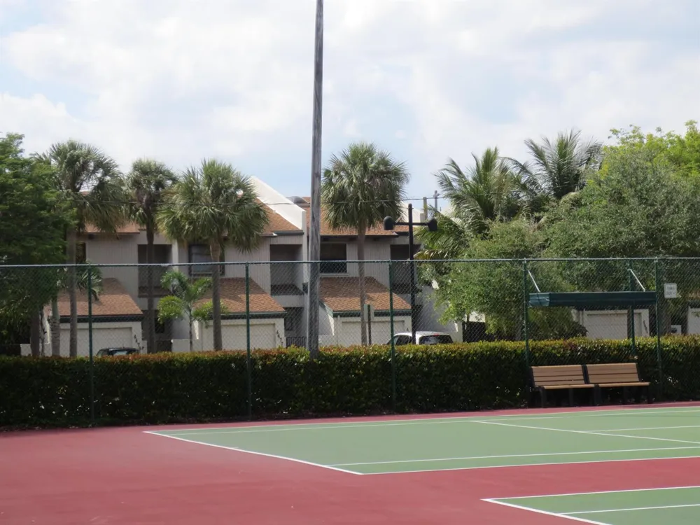 1500 S OCEAN BOULEVARD #1404 Lauderdale By The Sea, FL 33062