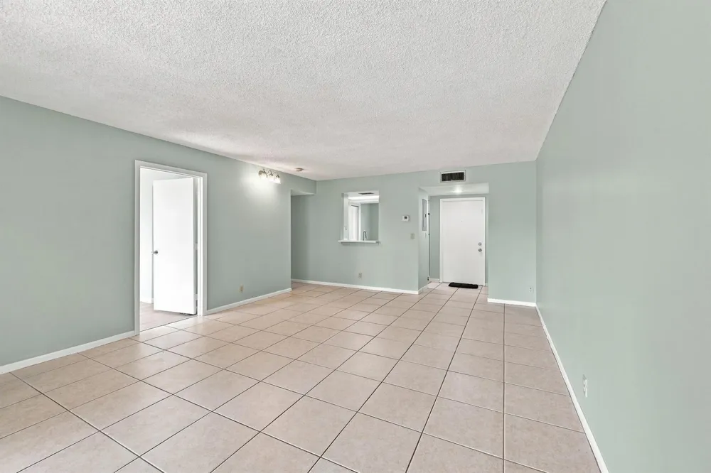950 NW 80TH AVENUE #204 Margate, FL 33063