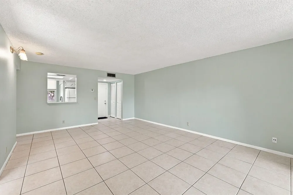 950 NW 80TH AVENUE #204 Margate, FL 33063