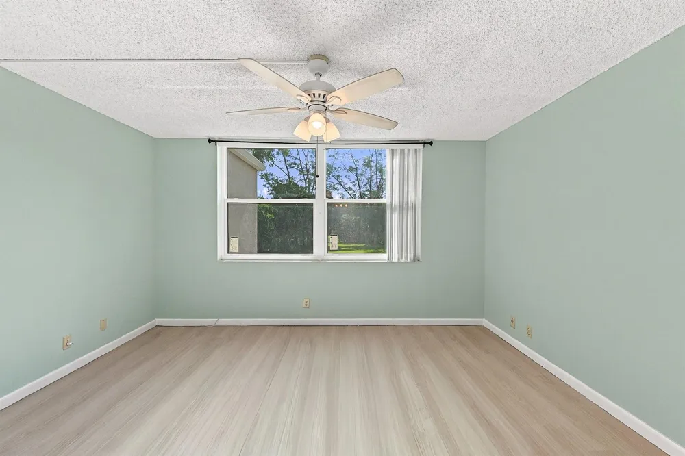 950 NW 80TH AVENUE #204 Margate, FL 33063