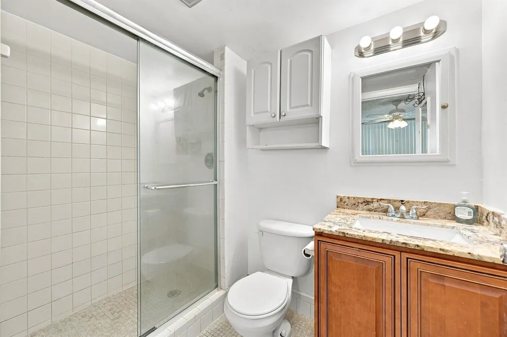 950 NW 80TH AVENUE #204 Margate, FL 33063